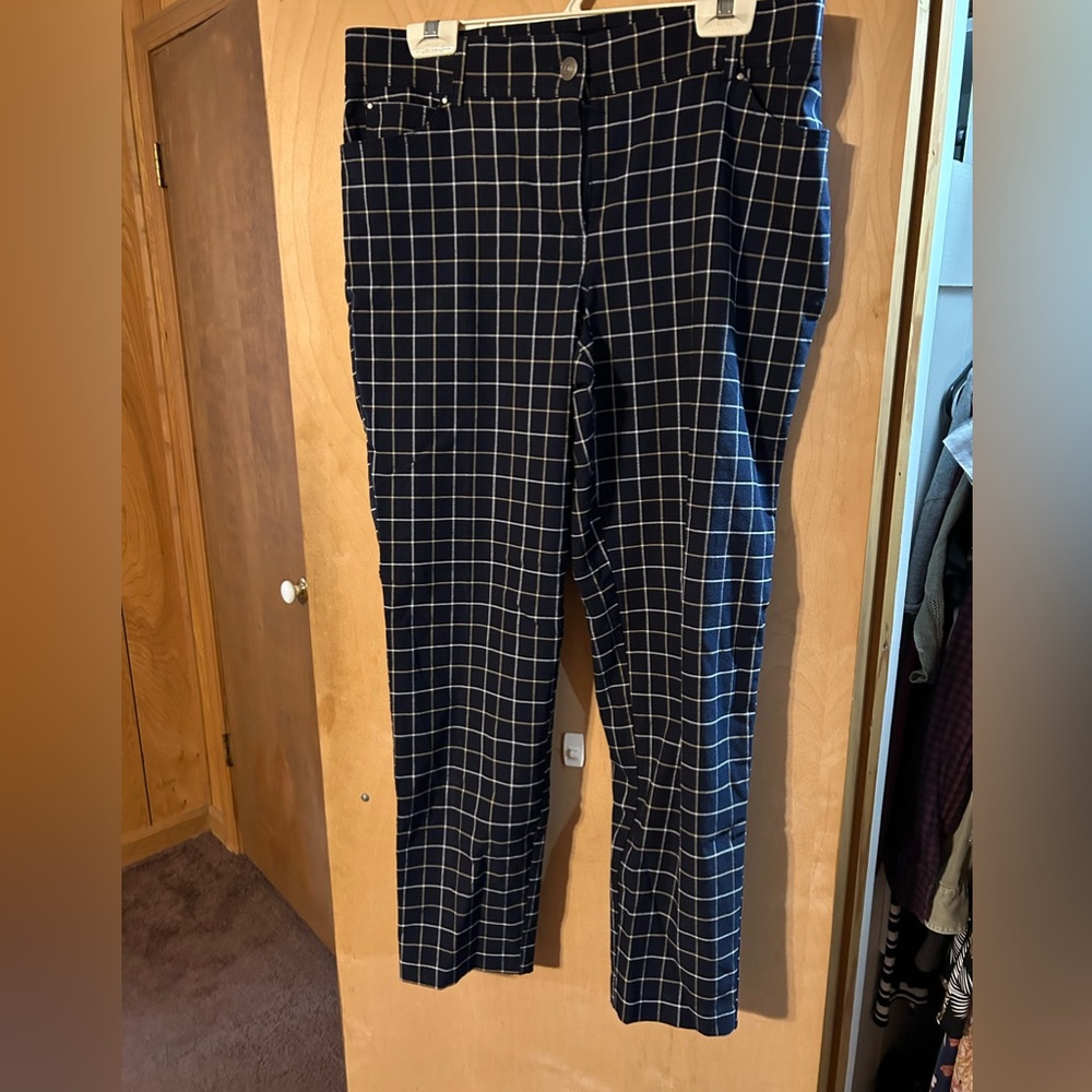 Women’s dress pants